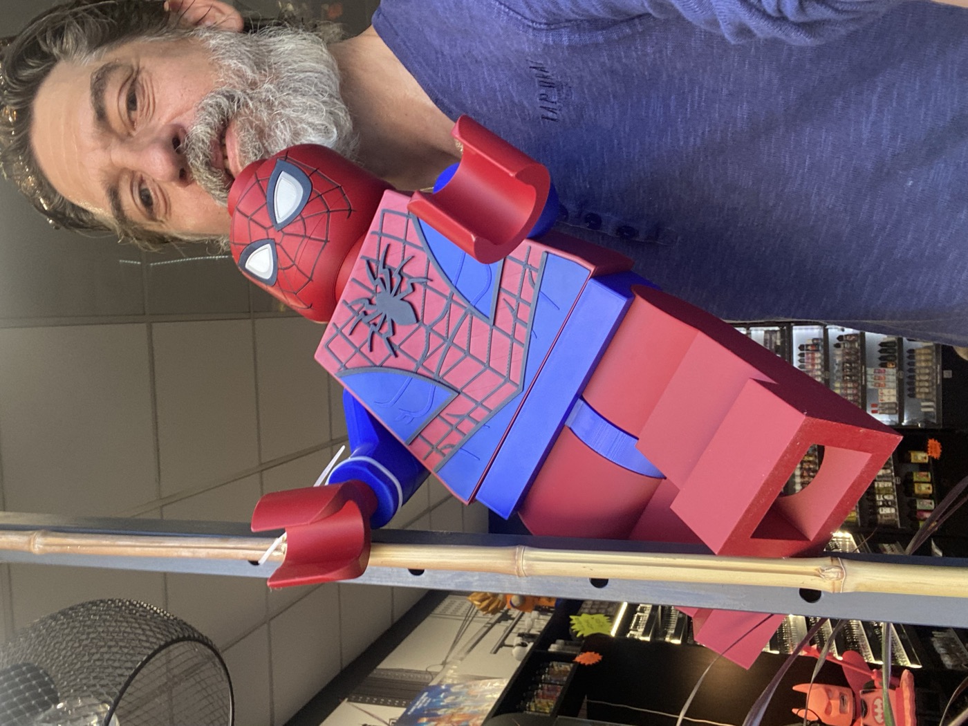 Figurine géante Spider-Man — O'Jeez